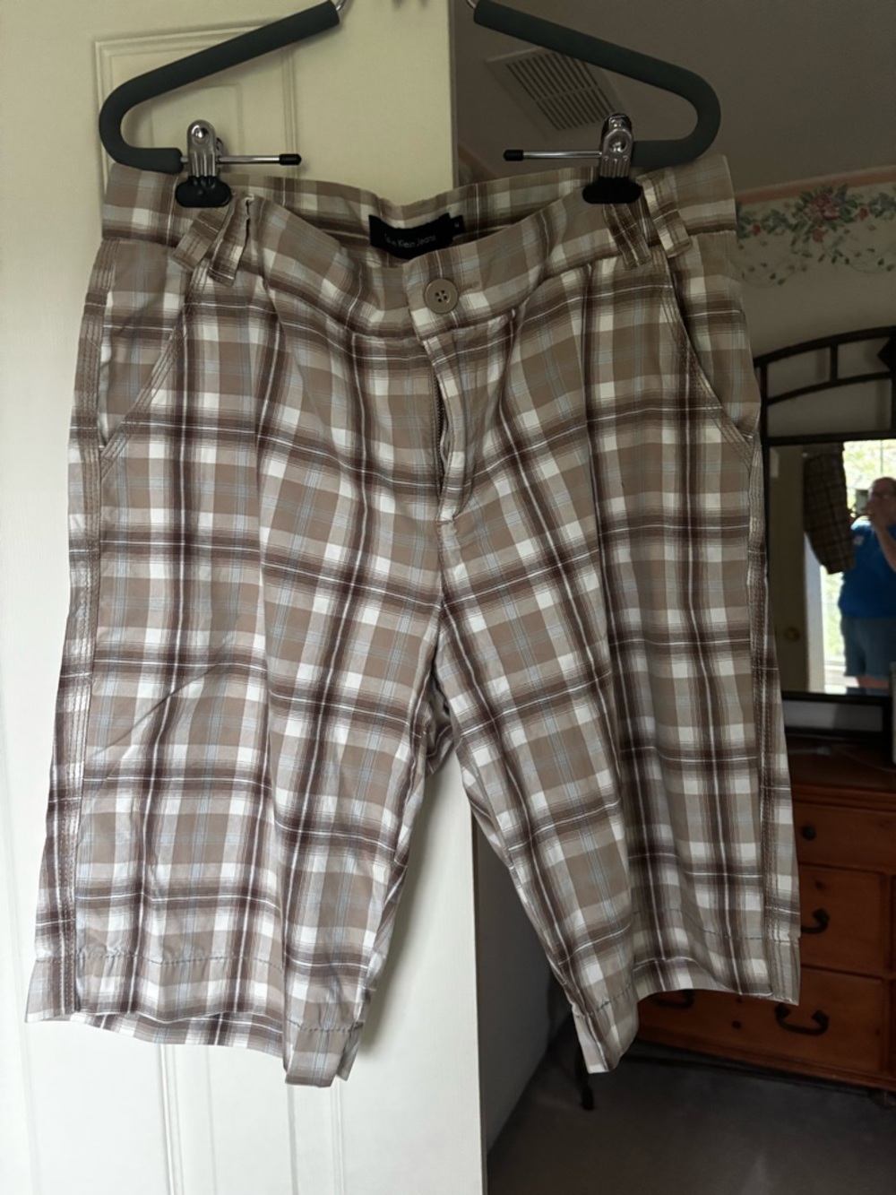 Calvin Klein Jeans Women’s  Beige Plaid Flat Front Shorts
